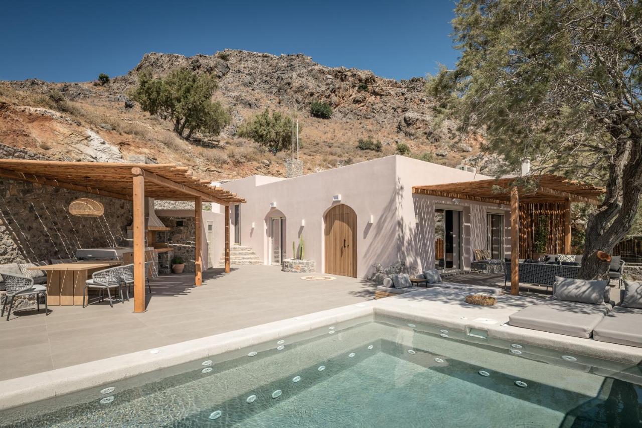 Isla Beach House, A Timeless Retreat, By Thinkvilla Damnoni Exteriér fotografie